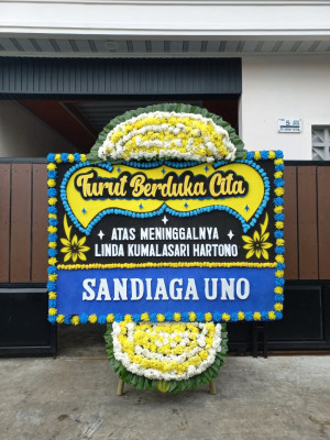 Papan Bunga Duka di Panjang
